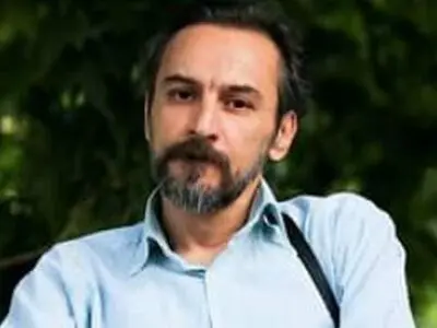 روایتی از اشتباهات یک مرد در بستر تاریخی سال‌های ۵۶ و ۵۷