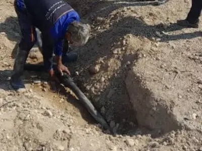 مسدود شدن خیابان پروین اصفهان به دلیل پس‌زدگی فاضلاب