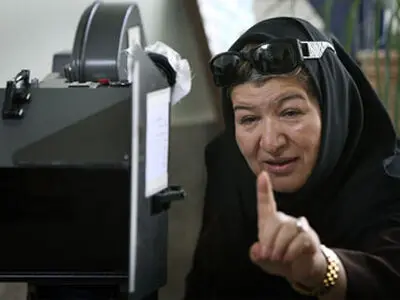 درخشنده بر اساس خاطرات مادرش فیلم می سازد