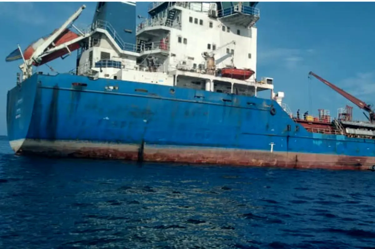 نجات یک کشتی ایرانی در آب‌های ساحلی گیلان توسط تیم ویژه امدادی