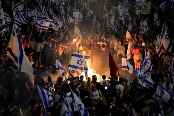Mass protests ahead of Zionist Supreme Court’s session on judicial reform