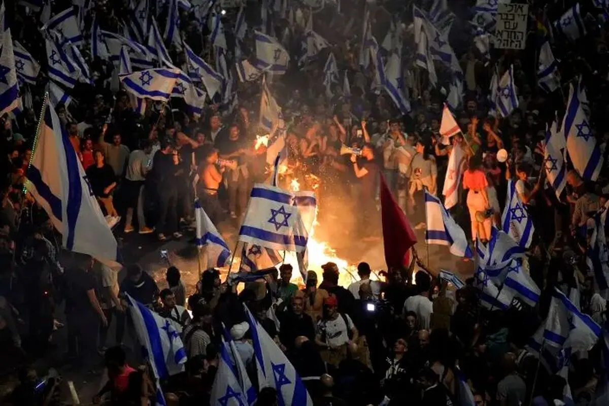 Mass protests ahead of Zionist Supreme Court’s session on judicial reform