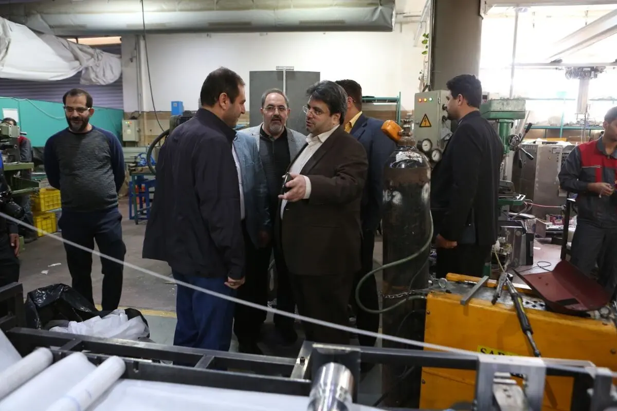 شرکت بهیار صنعت، خط تولید ماسک راه اندازی کرد/ تولید اقلام مورد نیاز مراکز درمانی به همت فعالان اقتصادی