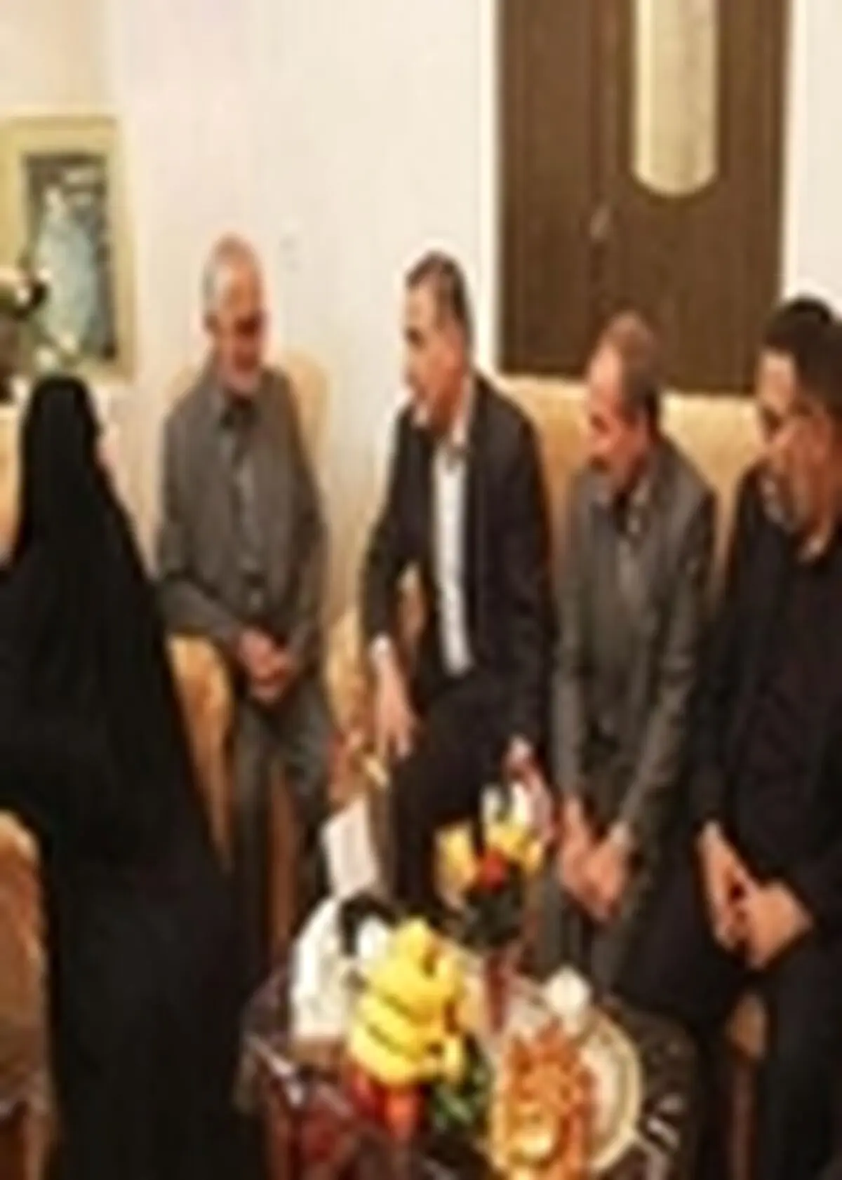 زنده نگه داشتن یاد شهدا و رسیدگی به خانوادهای آن‌ها وظیفه همه ماست