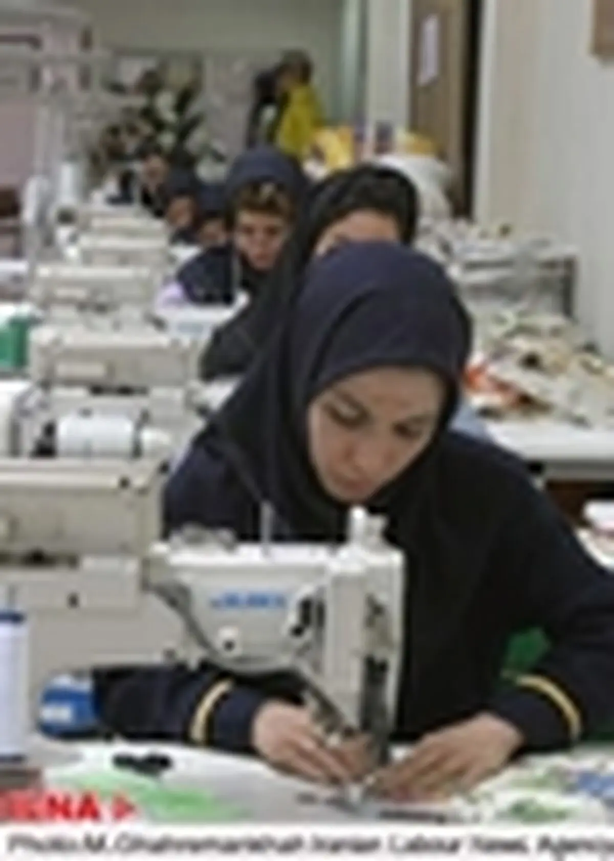 کارگران زن؛ ارزان‌ترین نیروی کار کشور