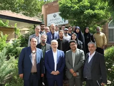 بازدید سرزده استاندار البرز از اداره‌کل ارشاد و خانه مطبوعات استان