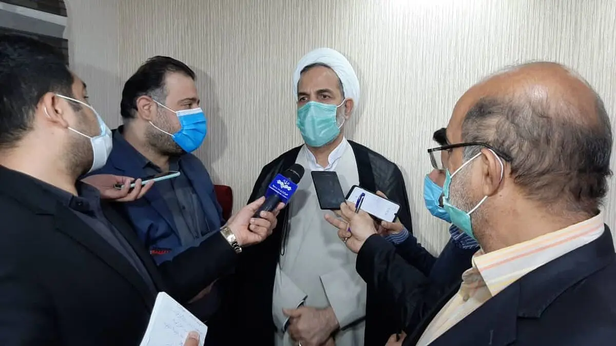 مشکل آبگرفتگی خوزستان هنوز حل نشده باقی است/درویشیان: ضرورت الزام مسئولان خوزستان  به اجرای تصمیم‌گیری‌ها 
 
