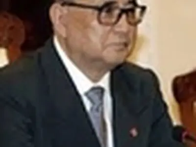 وزیر خارجه کره‌شمالی وارد میانمار شد