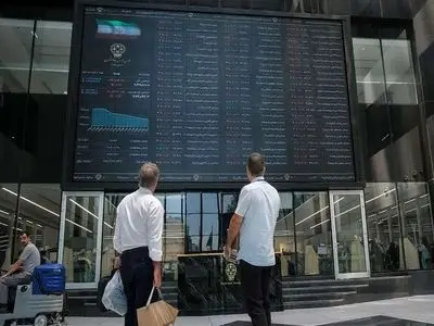 تصمیم‌گیری درباره بازگشایی بورس به هفته آینده موکول شد

