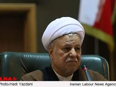ابراز نارضایتی مقام معظم رهبری از روند اجرای اصل 44 در کشور
