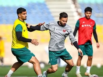 سروش رفیعی در جمع ذخیره‌های پرسپولیس تمرین کرد
