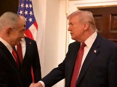 ترامپ: به تتانیاهو گفتم که بر ادامه مذاکرات با ایران اصرار دارم