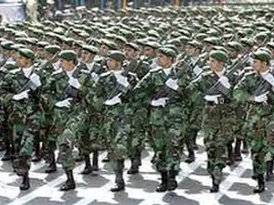 بیش از ۹۰۰ نفر در آزمون دانشگاه‌های افسری ارتش شرکت کردند