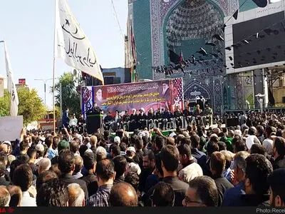 کلیه اعراب ساکن خوزستان به مذهب و ملیت خود وابسته هستند