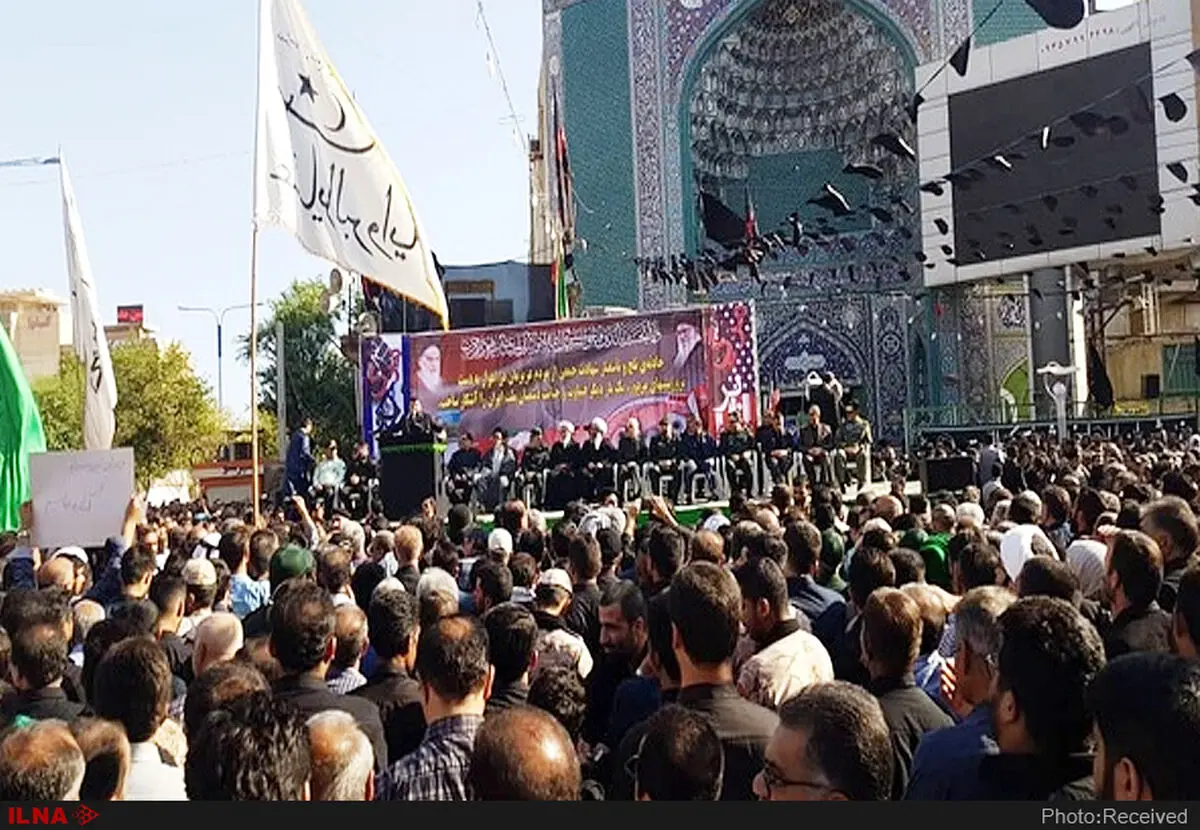 کلیه اعراب ساکن خوزستان به مذهب و ملیت خود وابسته هستند