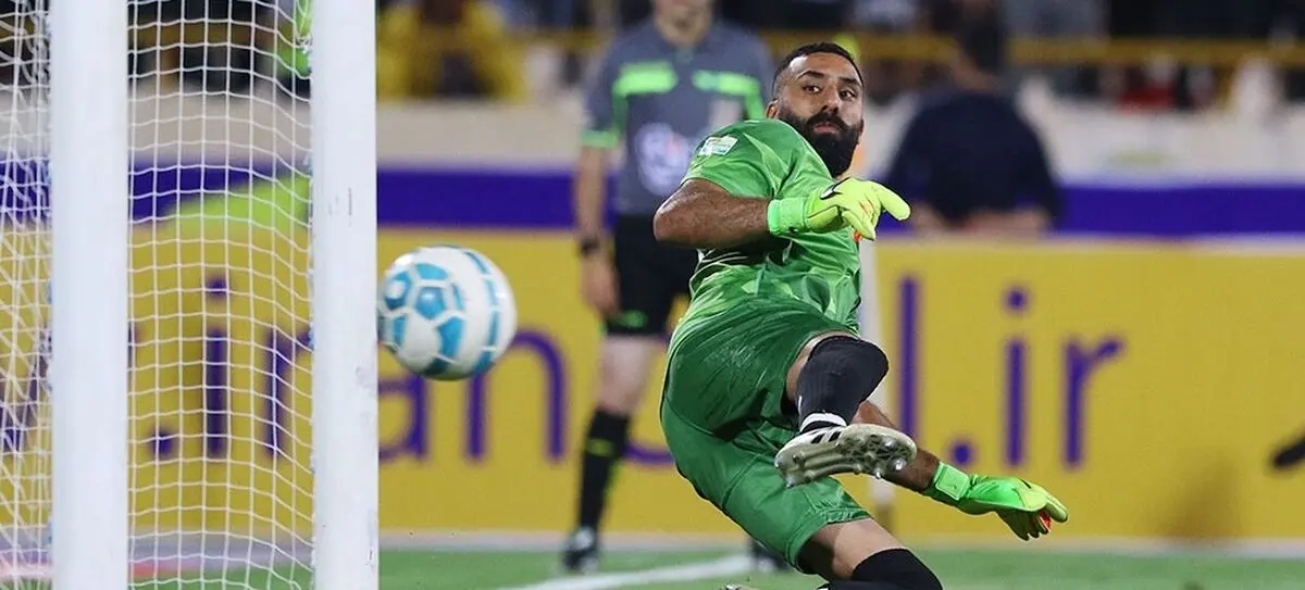 حق‌مان نبود 3 گل از پرسپولیس بخوریم/ لباس سایز خودم پیدا نکردم شماره 40 پوشیدم!