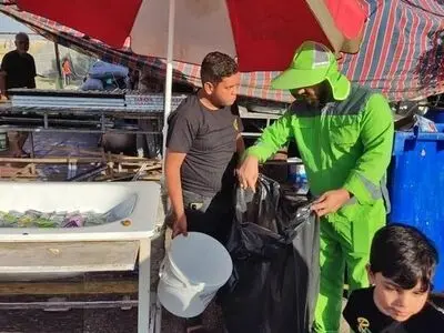 نظافت مسیر ۱۰ کیلومتری غدیر با تلاش نیروهای خدمات شهری و فضای سبز