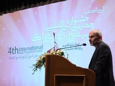 کنایه جبلی به پزشکیان: باید به رسانه ملی افتخار کرد