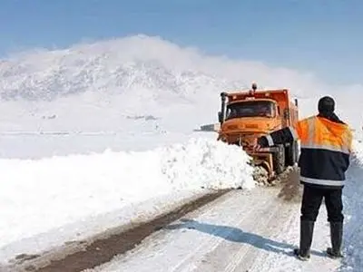 11 هزار و 500 کیلومتر جاده در استان مرکزی برف‌روبی شد