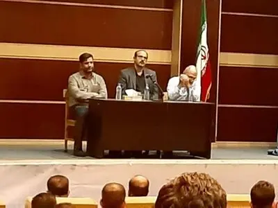 اتاق بازرگانی به دنبال اصلاح آیین‌نامه مشاغل سخت و زیان‌آور است/ برای مقابله با طرح‌های ضدکارگری باید کنار هم بایستیم
