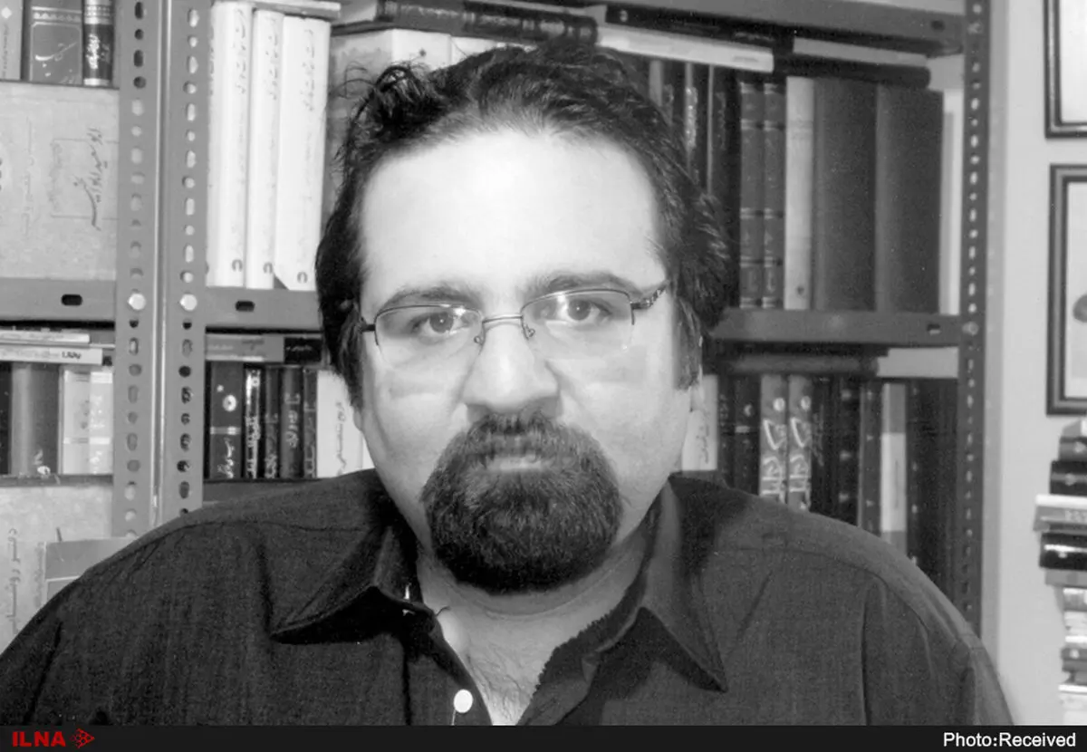 دلایل فاصله گرفتن ایرانی‌ها از اشعار خاقانی چیست؟/ شعر سعدی و حافظ بر زبان مردم جاری‌ست