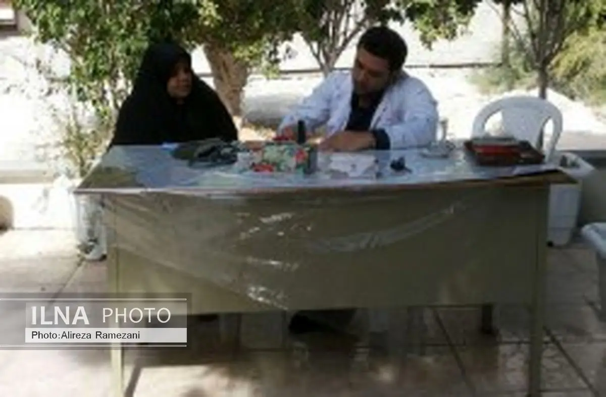 ویزیت رایگان بیماران به مناسبت دهه مبارک فجر در پایگاههای سلامت کیش
