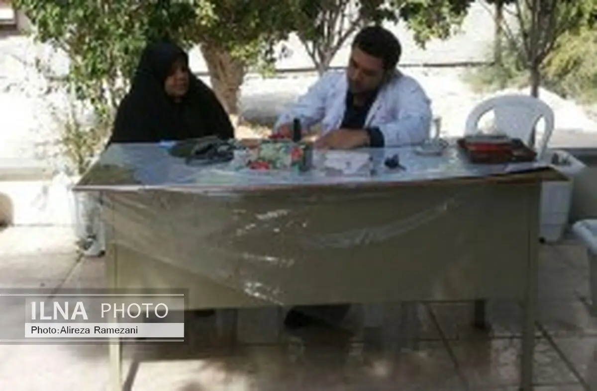 ویزیت رایگان بیماران به مناسبت دهه مبارک فجر در پایگاههای سلامت کیش