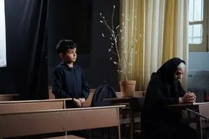 «انار» روایت انتظاری است که از یک خاطره واقعی شکل گرفت/ اکران فیلم کوتاه باید ادامه‌دار باشد
