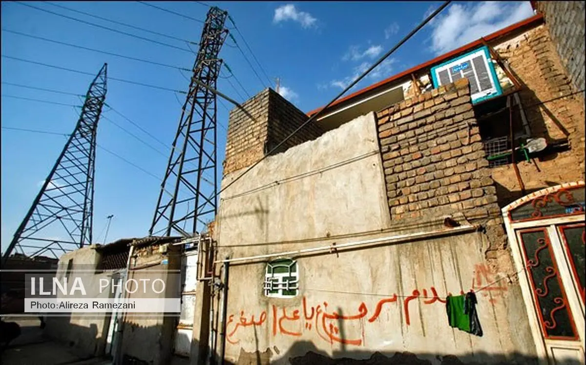 هشدارمعاون استاندار تهران برای جابجایی دکل‌های برق فشار قوی روستای صالح آباد