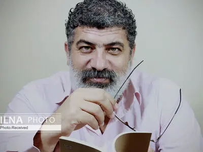 جایزه قلم «هژار» یا «آرمانشهر افلاطون»؟/چرا بخش شعر هیچ برگزیده‌ای نداشت؟