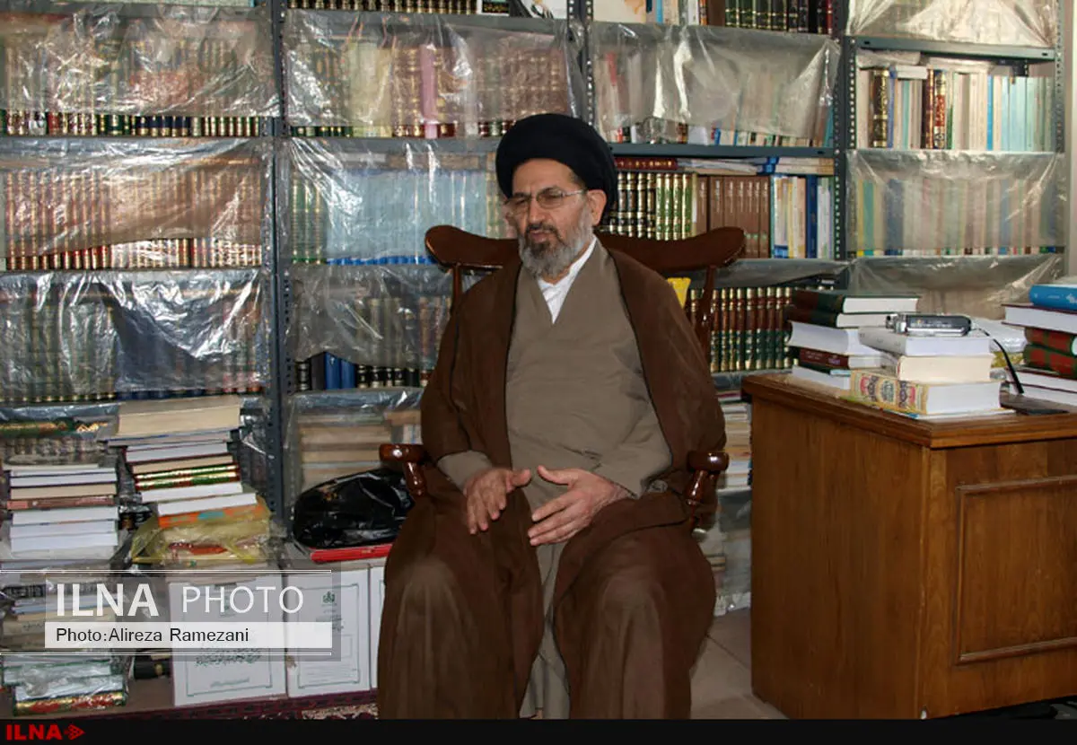 پیکر آیتالله برقعی عصر امروز در قم تشییع میشود