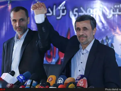پیش بینی مرحوم آیت الله لنکرانی: احمدی نژاد در برابر رهبری می‌ایستد