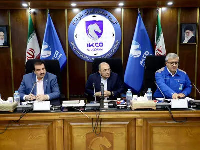 بانک رفاه کارگران آماده است از طرحهای توسعهای شرکت ایرانخودرو حمایت کند