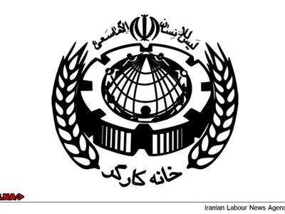 اگر نمی‌توانید ثبات اقتصادی را تضمین کنید؛ کنار بروید/ خواستار توقف کامل خصوصی سازی و بازگشت همه  واحدهای مشکل‌دار هستیم/ کشور بیش از این تحمل نابرابری ناشی از اعمال سیاست‌های غلط را ندارد