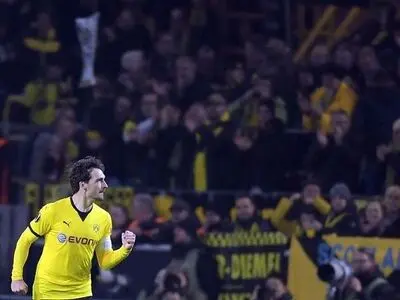 تمدید قرارداد هوملس با دورتموند 
