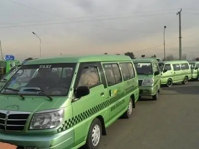 خدمت‌رسانی ۴۰۰ دستگاه تاکسی ون در مسیر راهپیمایی اربعین در تهران