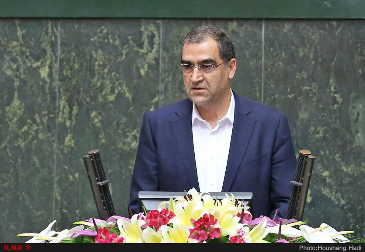 در دولت یازدهم گردوغبار کم توجهی از حوزه سلامت و بهداشت ربوده شد/ در تولید داروهای کمیاب خودکفا شدیم  