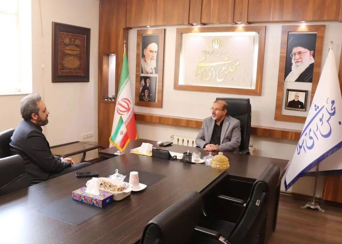 مجلس با اصلاح قوانین، مسیر تولید و سرمایه‌گذاری را هموار کند