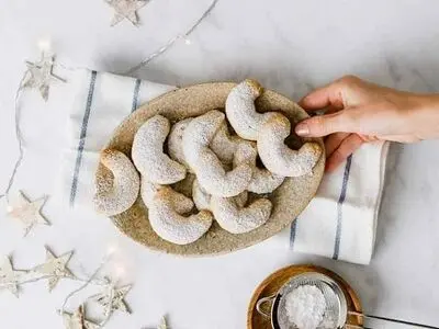 دستور تهیه شیرینی هلال خامه