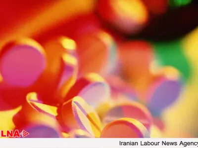 ظرفیت تولید دارو، دو و نیم برابر نیاز کشور است/باید داروها را صادر کنیم