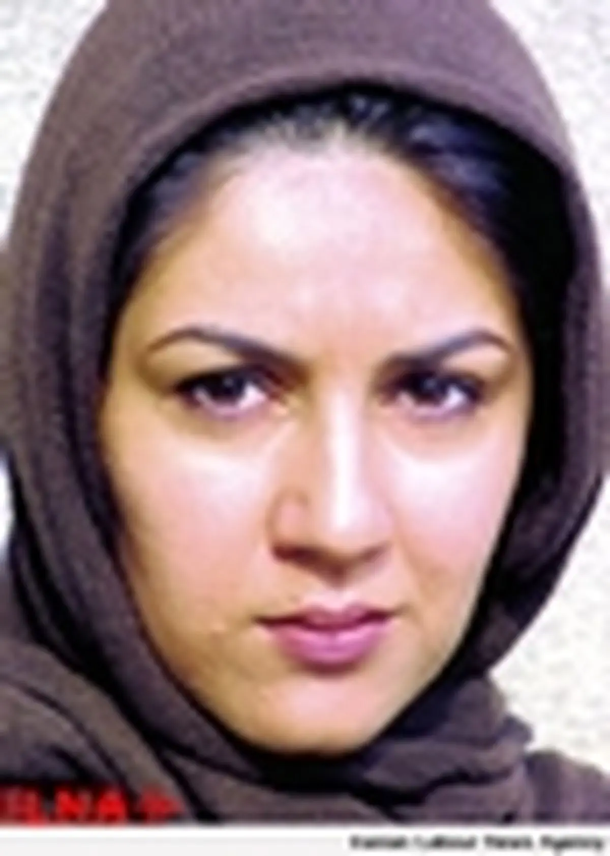 با دیدن پرچم ایران قلبم فشرده می‌شود