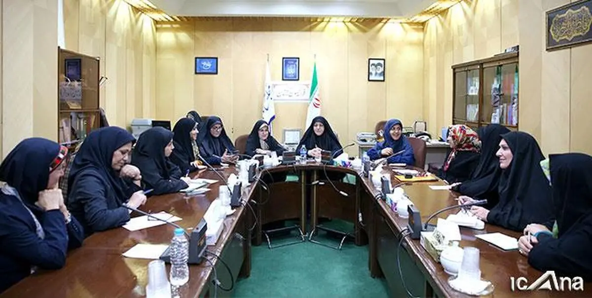 بی‌توجهی وزارت کار به تقویت تعاونی‌ها/ تأکید بر تشکیل اتحادیه تعاونی زنان در کشور