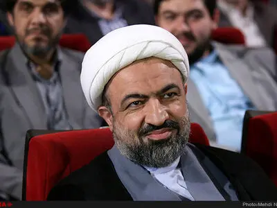ایران باید به پارس‌های این سگ وحشی پاسخ بدهد