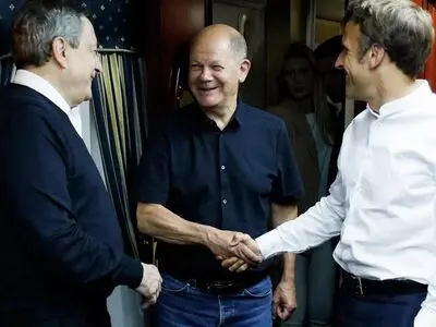 تهدید مشترک ماکرون و شولتز برای انتقام تجاری از بایدن

