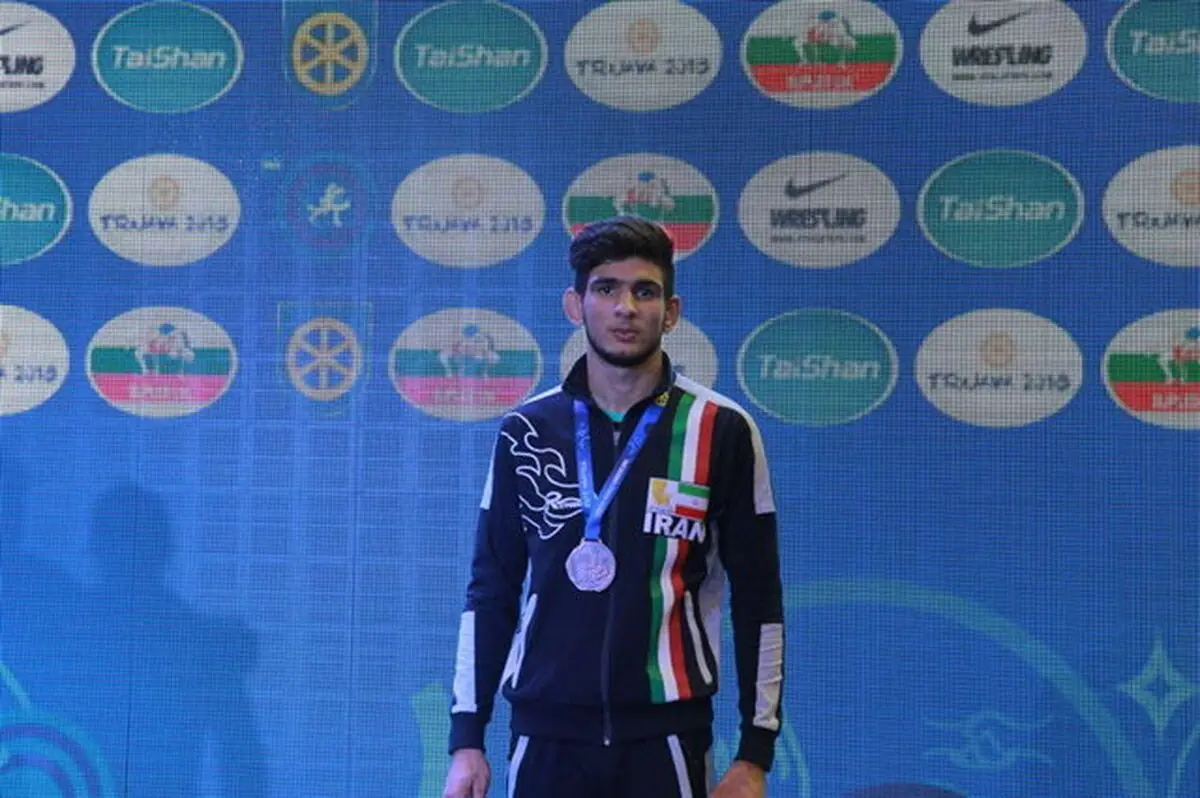 پیروزی مقتدرانه نجاتی در گام نخست