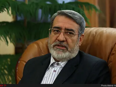 به وزیر کشور کشور مشکوکم که به‌خاطر منافع شخصی با فرماندار تالش برخورد نمی‌کند/ چرا استیضاح رحمانی‌فضلی متوقف شده است؟!