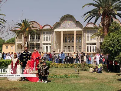 بازدیدمسافران نوروزی ازباغ ارم شیراز