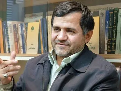 در شرایط فعلی براساس امر ولی فقیه‌ حمایت از دولت را وظیفه می‌دانیم
