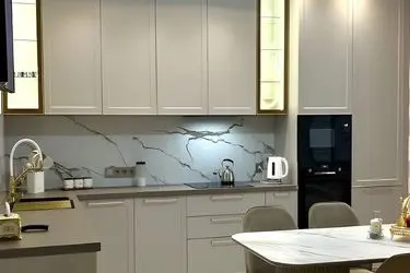 کابینت آشپزخانه نئوکلاسیک ۱۴۰۴؛ از سبک‌های ترند تا برآورد قیمت اجرا