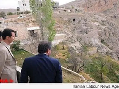 بشار اسد از شهر «معلولا» بازدید کرد